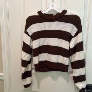 Divided sweater in brown stripes